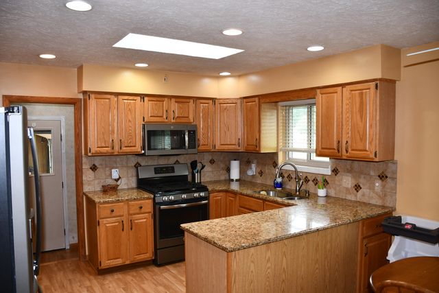 6404 Ardmore Avenue, Georgetown Twp, MI 49428