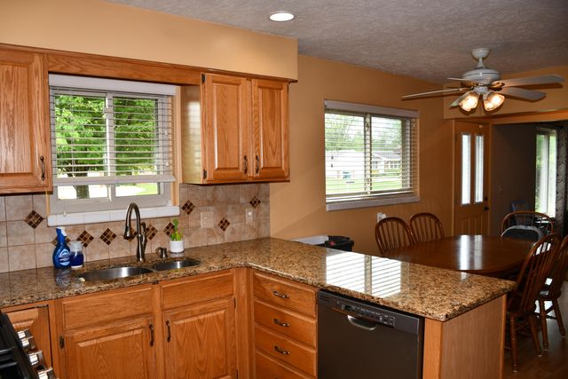 6404 Ardmore Avenue, Georgetown Twp, MI 49428
