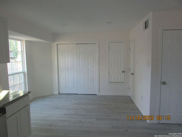 5243 Fountain LK, San Antonio, TX 78244