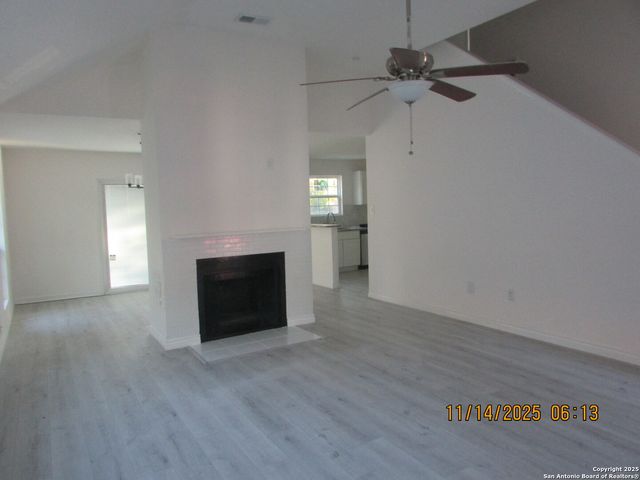 5243 Fountain LK, San Antonio, TX 78244