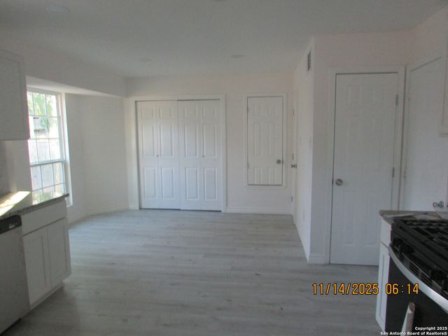 5243 Fountain LK, San Antonio, TX 78244