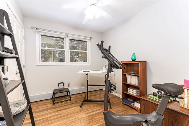 55 Rhode Island Boulevard, Portsmouth, RI 02871