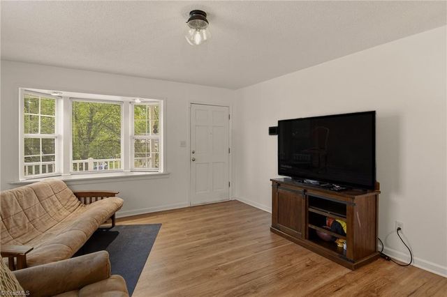1640 Hill Court, Winston-salem, NC 27107