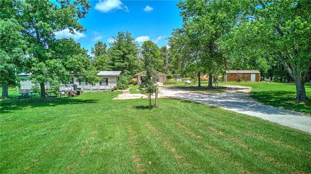 2201 McCollum Drive, Bentonville, AR 72712