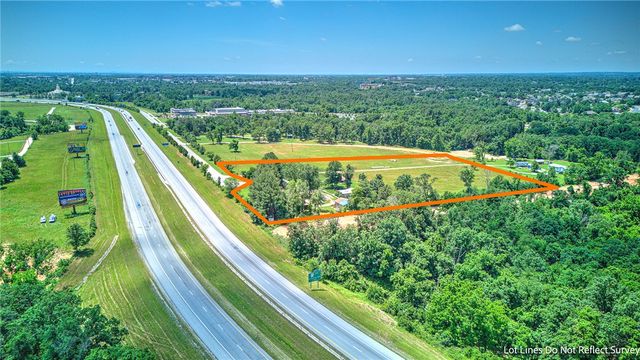2201 McCollum Drive, Bentonville, AR 72712