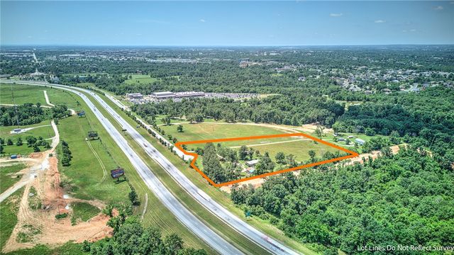 2201 McCollum Drive, Bentonville, AR 72712