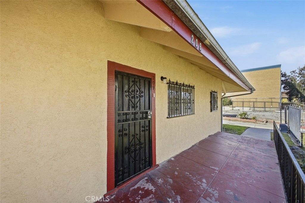 Image 10 of property listing at 209 N Monterey Street, Alhambra, CA 91801
