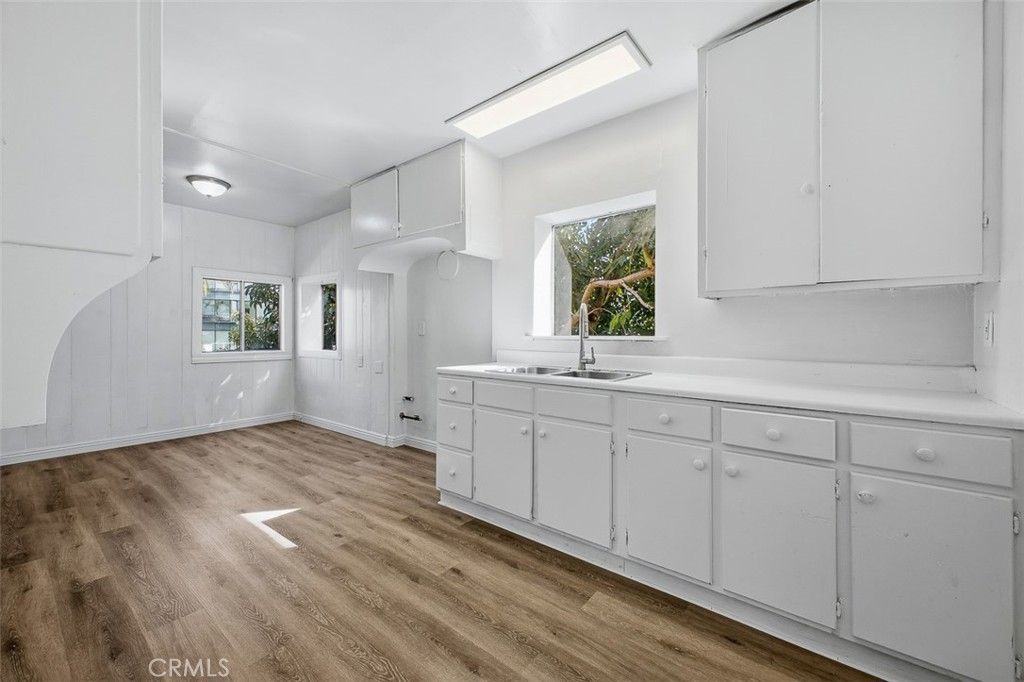 Image 32 of property listing at 209 N Monterey Street, Alhambra, CA 91801