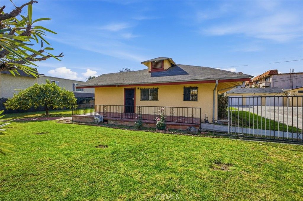 Image 4 of property listing at 209 N Monterey Street, Alhambra, CA 91801