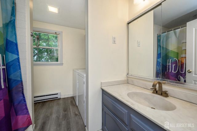 355 Old Nassau Road, Monroe, NJ 08831