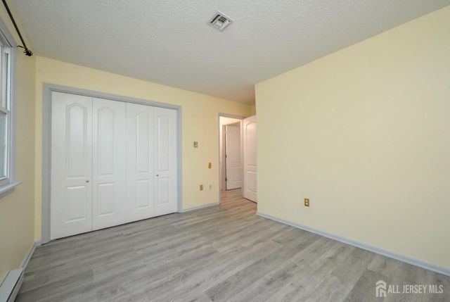 355 Old Nassau Road, Monroe, NJ 08831