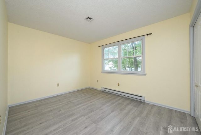 355 Old Nassau Road, Monroe, NJ 08831