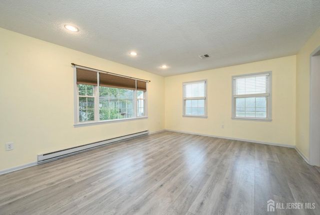 355 Old Nassau Road, Monroe, NJ 08831