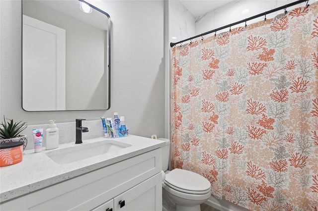 8105 ANTWERP CIRCLE, Port Charlotte, FL 33981