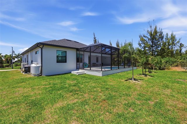 8105 ANTWERP CIRCLE, Port Charlotte, FL 33981