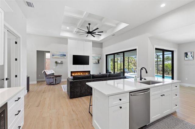8105 ANTWERP CIRCLE, Port Charlotte, FL 33981