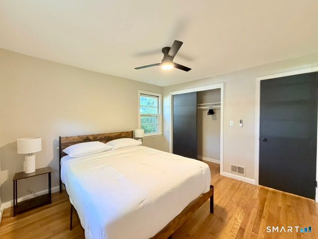 1 Long Hill Terrace, New Haven, CT 06515
