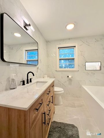 1 Long Hill Terrace, New Haven, CT 06515