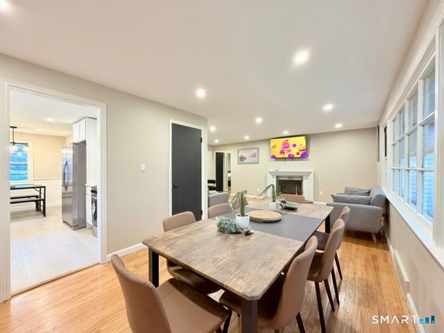 1 Long Hill Terrace, New Haven, CT 06515