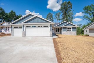 2570 MEYER WAY, De Pere, WI 54115