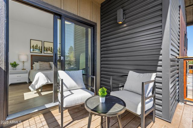 302 W OAK Avenue 2, Flagstaff, AZ 86001