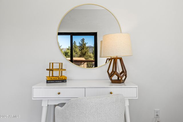 302 W OAK Avenue 2, Flagstaff, AZ 86001