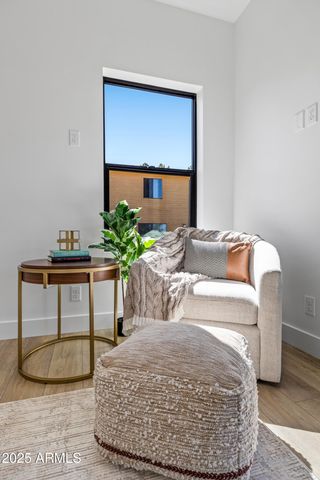 302 W OAK Avenue 2, Flagstaff, AZ 86001