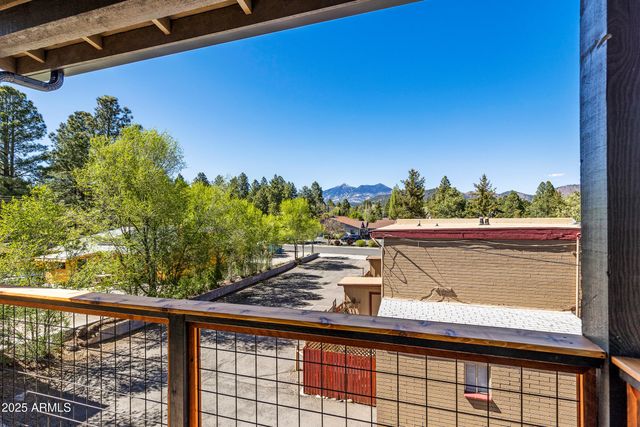 302 W OAK Avenue 2, Flagstaff, AZ 86001