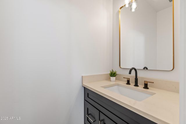 302 W OAK Avenue 2, Flagstaff, AZ 86001