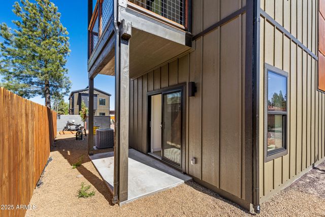 302 W OAK Avenue 2, Flagstaff, AZ 86001