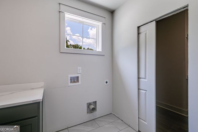 180 Ridgewood Creek Path, Dallas, GA 30157
