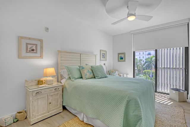 106 Inlet Way 305, Palm Beach Shores, FL 33404