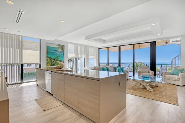 106 Inlet Way 305, Palm Beach Shores, FL 33404