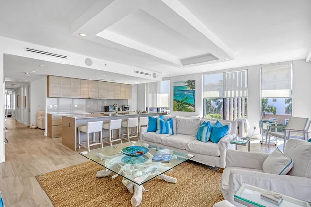 106 Inlet Way 305, Palm Beach Shores, FL 33404