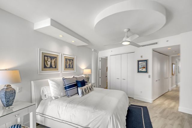 106 Inlet Way 305, Palm Beach Shores, FL 33404