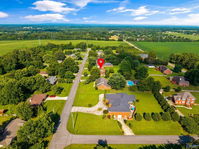 218 Slaterock Road, Hazel Green, AL 35750