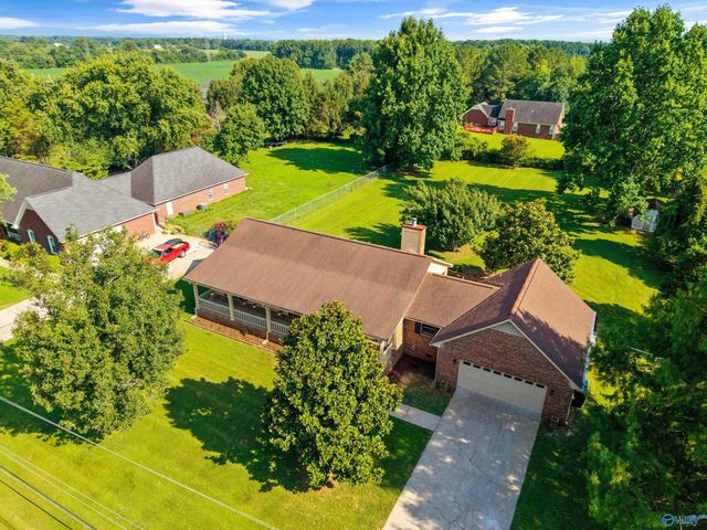 218 Slaterock Road, Hazel Green, AL 35750