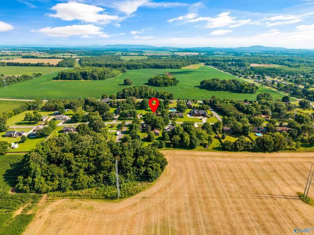 218 Slaterock Road, Hazel Green, AL 35750