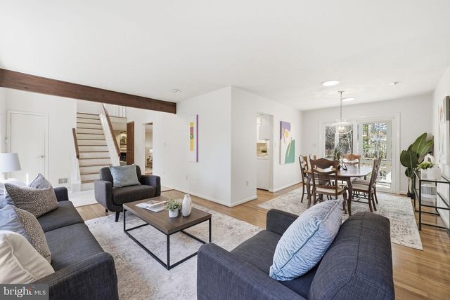 5207 CAPON HILL PL, Burke, VA 22015