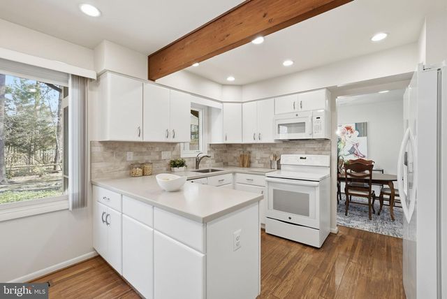 5207 CAPON HILL PL, Burke, VA 22015