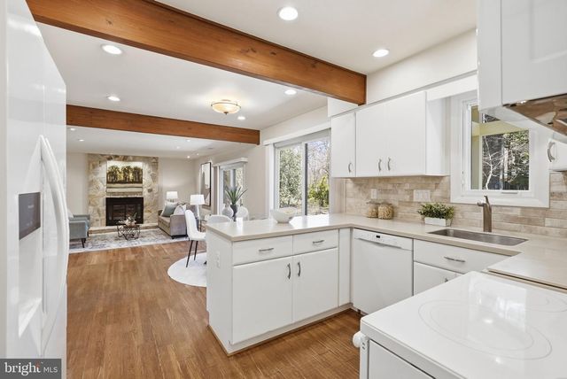 5207 CAPON HILL PL, Burke, VA 22015