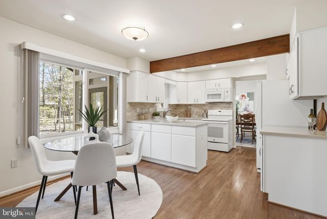 5207 CAPON HILL PL, Burke, VA 22015