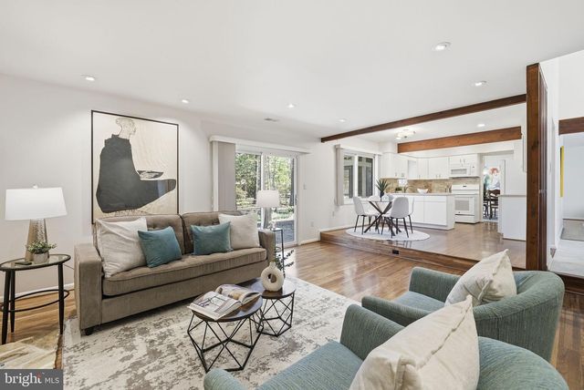 5207 CAPON HILL PL, Burke, VA 22015