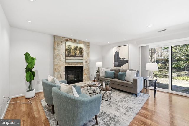 5207 CAPON HILL PL, Burke, VA 22015