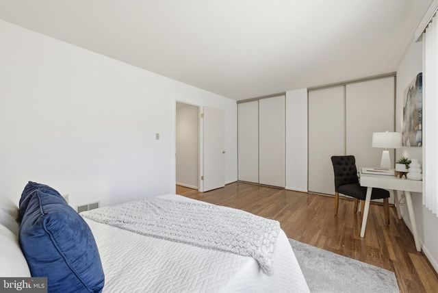 5207 CAPON HILL PL, Burke, VA 22015