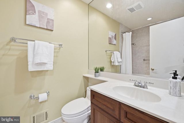 5207 CAPON HILL PL, Burke, VA 22015