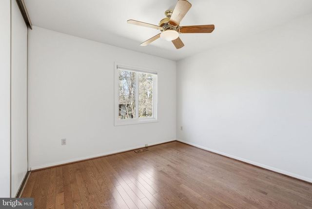 5207 CAPON HILL PL, Burke, VA 22015