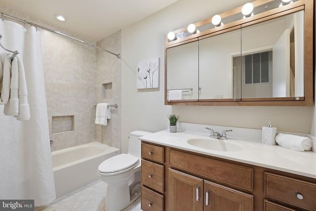 5207 CAPON HILL PL, Burke, VA 22015