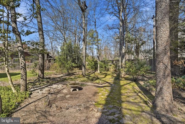 5207 CAPON HILL PL, Burke, VA 22015