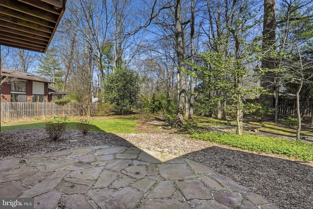 5207 CAPON HILL PL, Burke, VA 22015